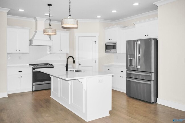 Building Photo - 65 Dylan Rd