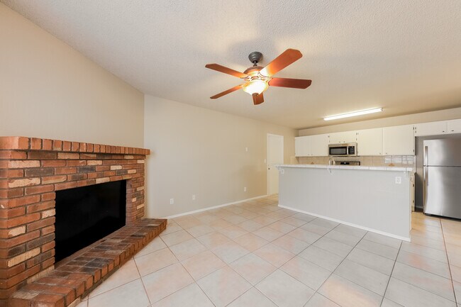 Building Photo - 4710 W Havasupai Dr