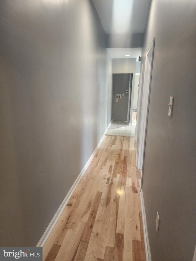 Building Photo - 2807 W Allegheny Ave