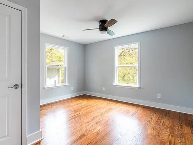 Building Photo - Spacious 5BR/3.5 BA Renovated Home Near Beltline with Off-Street Parking