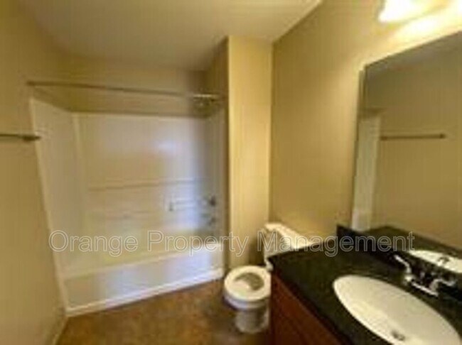 Building Photo - 1621 Muscovy Wy