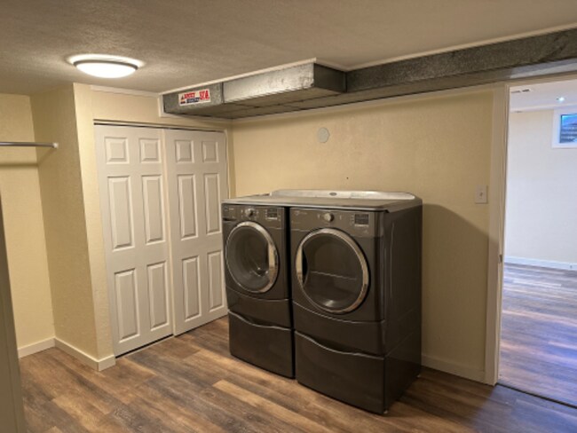 Building Photo - 4585 Hoyt St