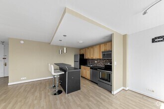 Building Photo - 1 bedroom in Chicago IL 60613