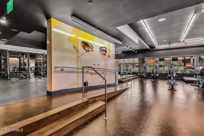 Building Photo - 4422 N 75th St