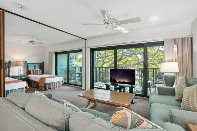 Building Photo - 600 Neapolitan Way