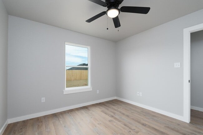 Building Photo - Sublease Your Dream Home | Available Oct–J...