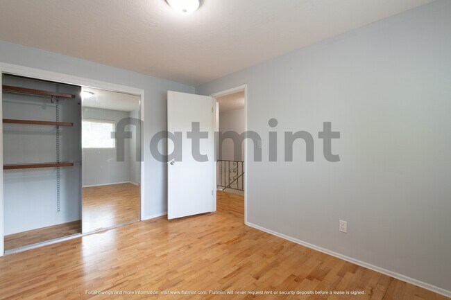 Building Photo - 7037 NE 137th St