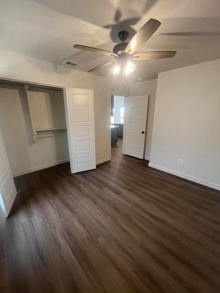 Building Photo - 3111 140th St