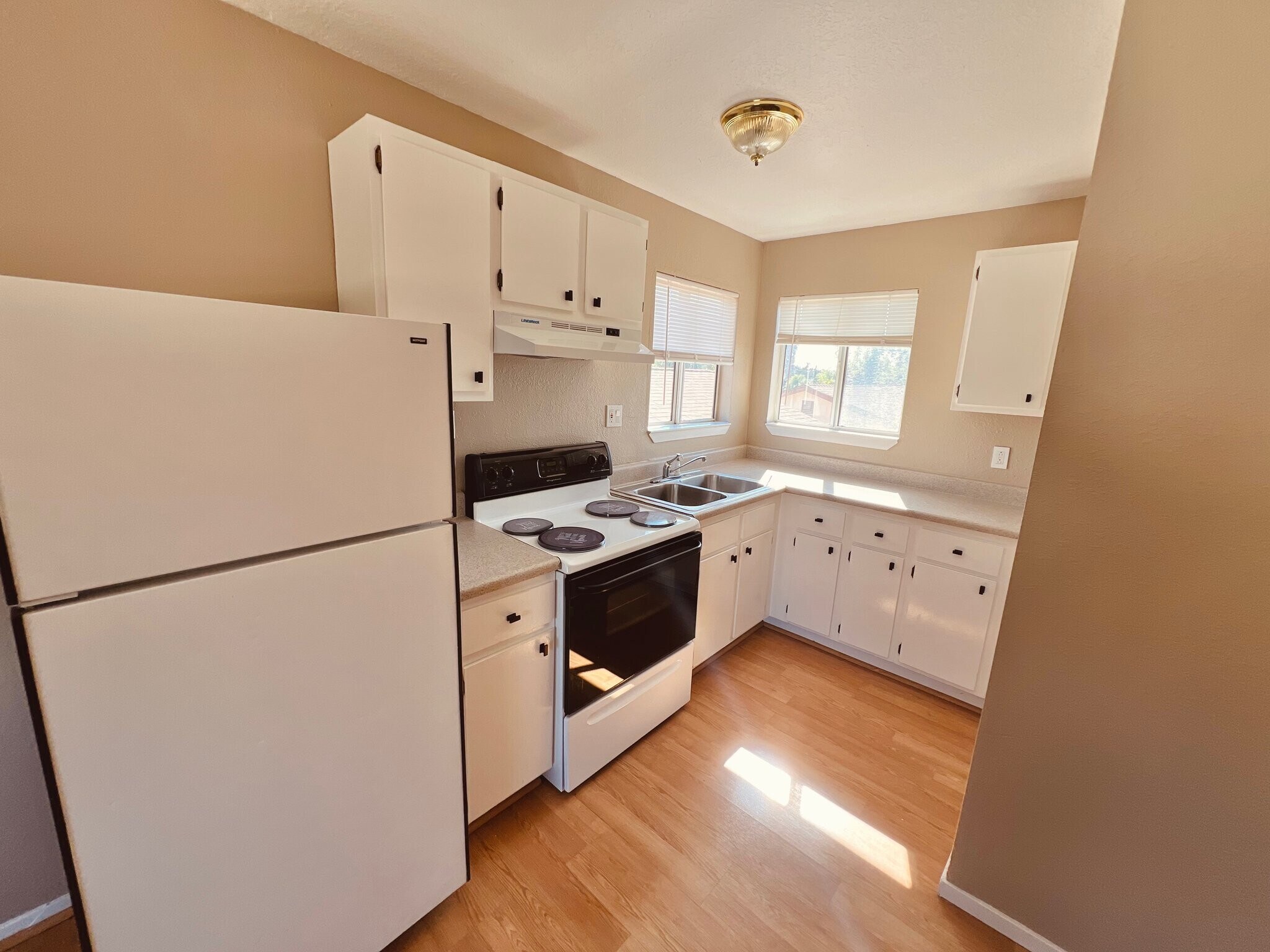 Building Photo - 405 Canvasback Dr