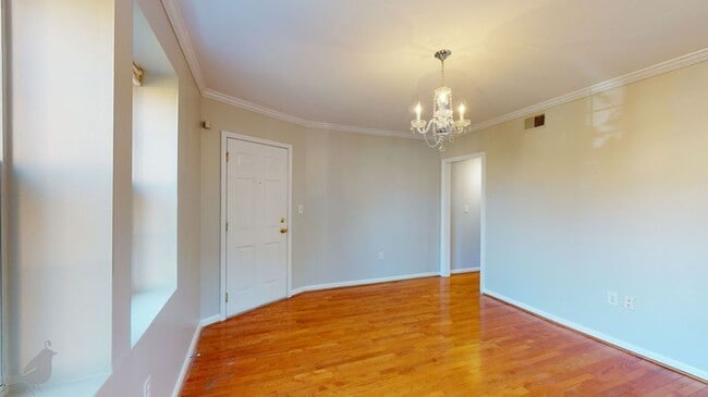 Building Photo - 330 Delafield Pl NW