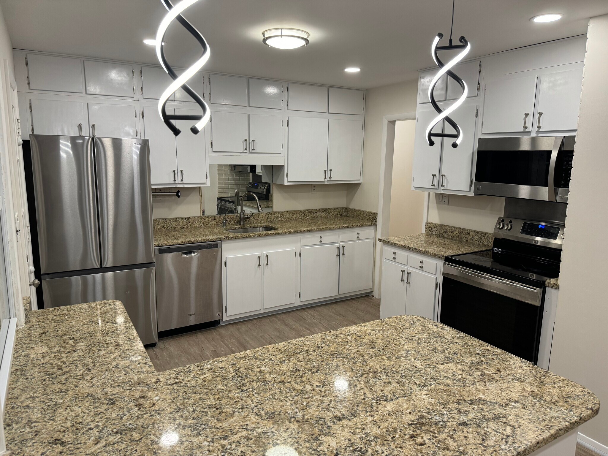 kitchen - 1013 Mountfort Ct SW
