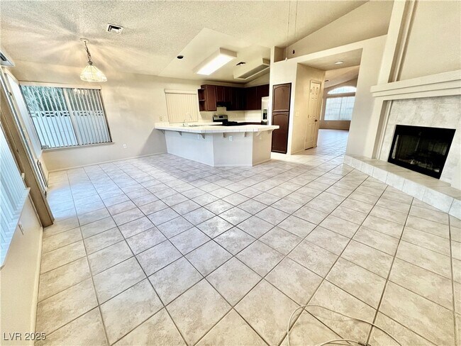 Building Photo - 8420 Airmont Ct