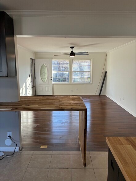 Building Photo - 3805 Burrus St