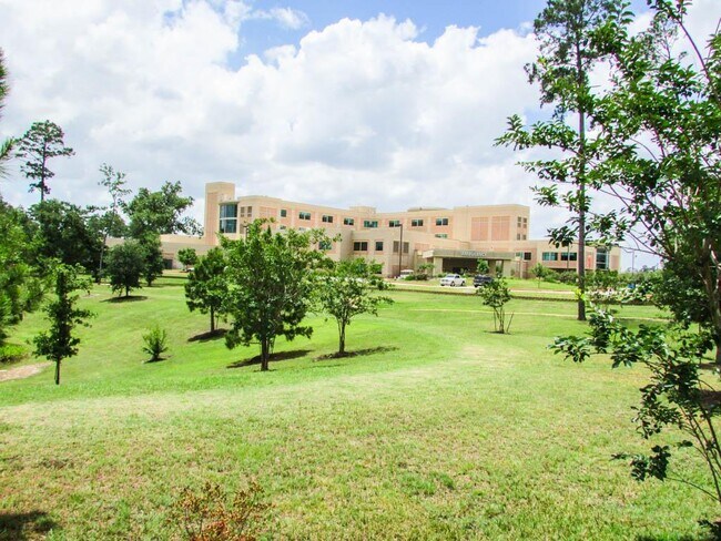 Building Photo - 14562 San Pietro Dr