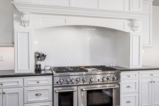 Building Photo - 5214 N 43RD PL