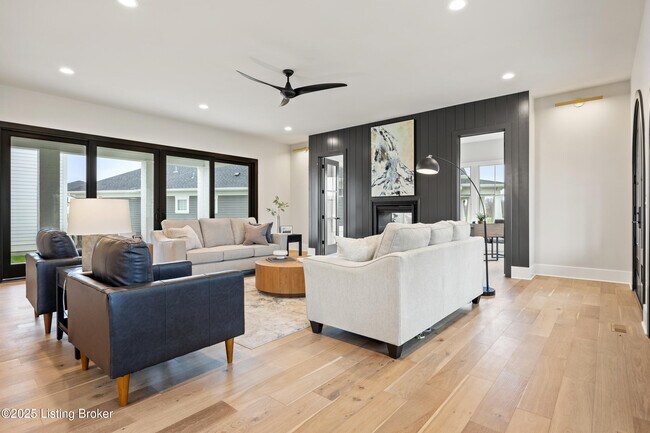 Building Photo - 11416 River Beauty Loop