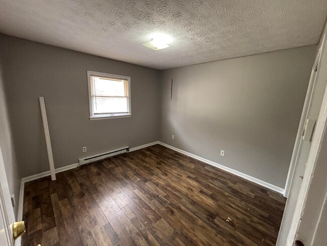 Building Photo - 328 Garden Park Dr