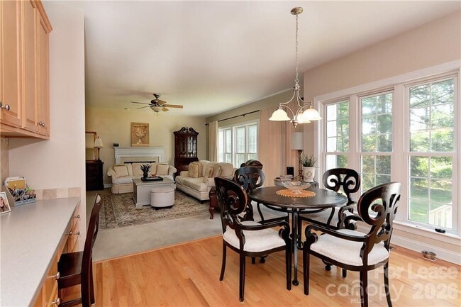 Building Photo - 10306 Gunnison Ln