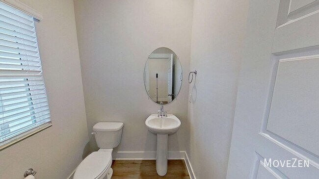 Building Photo - 132 Bromes Wy