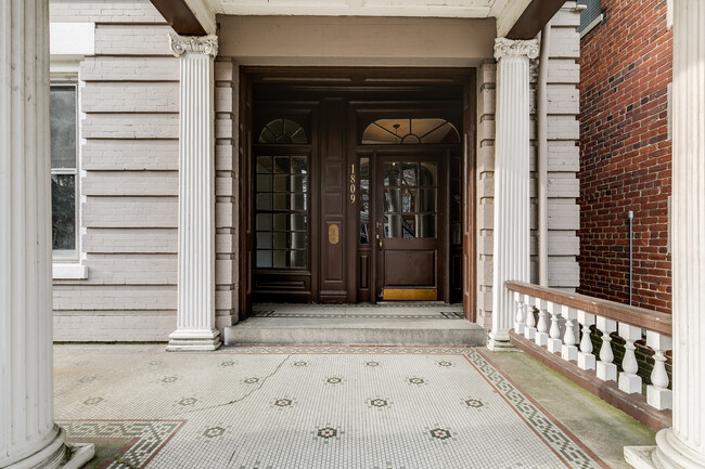 Front Door - 1809 Park Ave