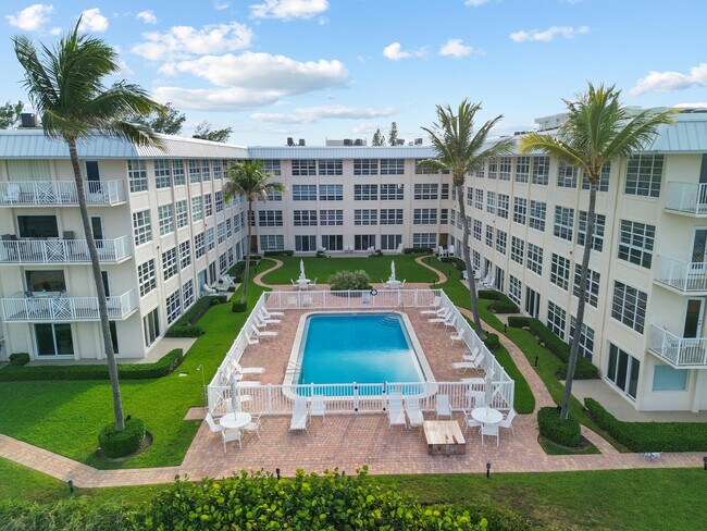 Building Photo - 3851 N Ocean Blvd