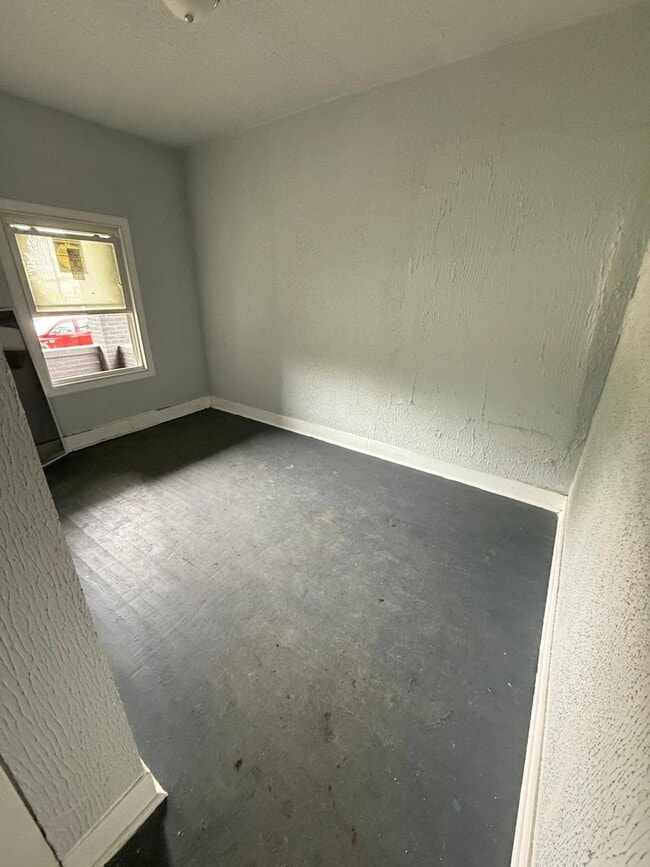 Building Photo - 3617 Massachusetts St