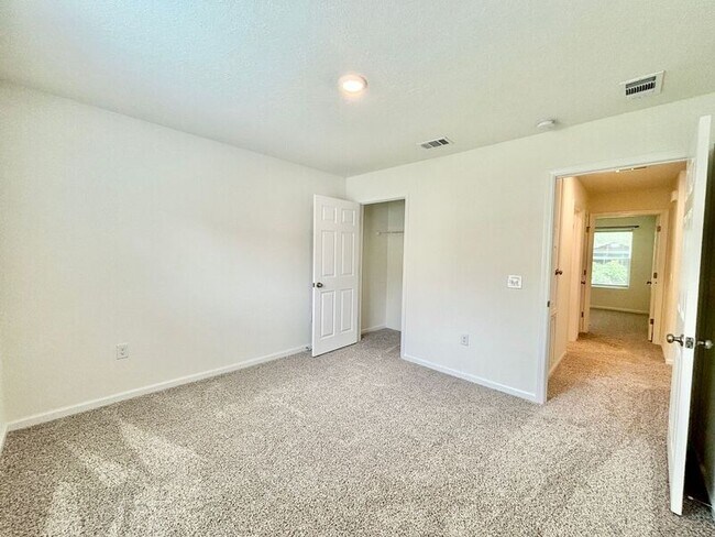 Building Photo - 7812 Maxton Rd
