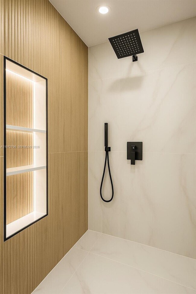 Building Photo - 1399 NE 38th St