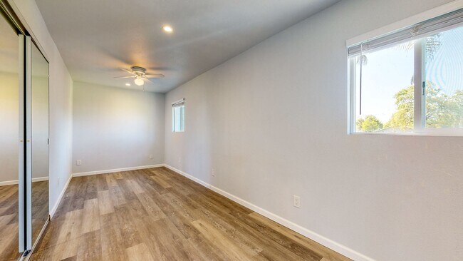 Building Photo - Gated and fully remodeled 1 bedroom 1 bath...
