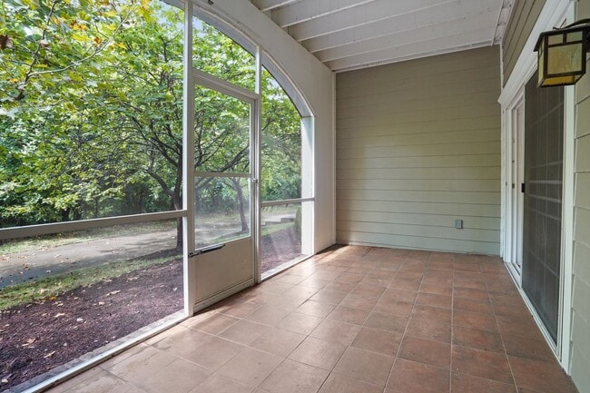 Building Photo - 8501 Burnham Ln