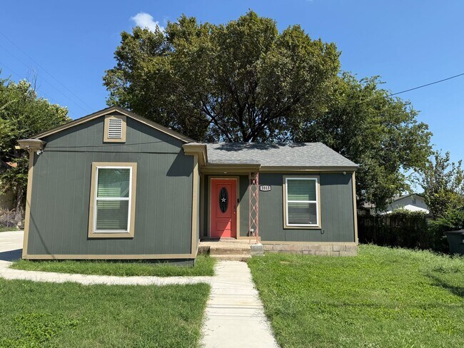 Primary Photo - 3313 Turner Ave