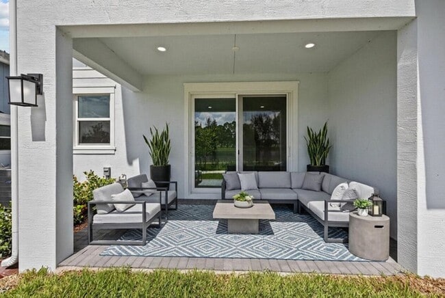 Building Photo - 4520 Longwood Lk Sq