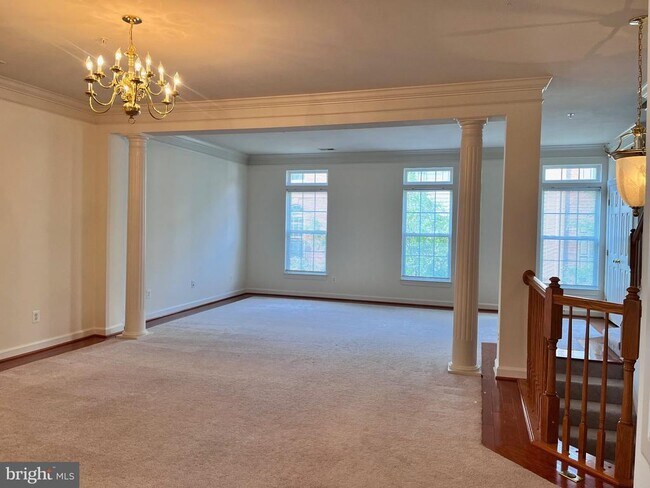 Building Photo - 5605 Harrington Falls Ln