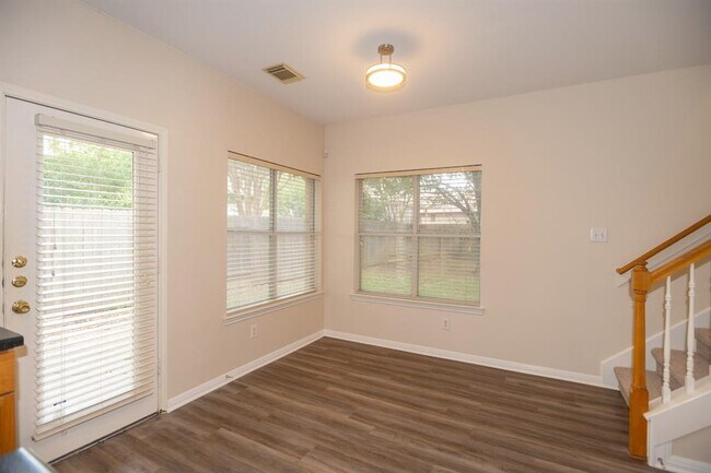 Building Photo - 13416 Anacapo Cove