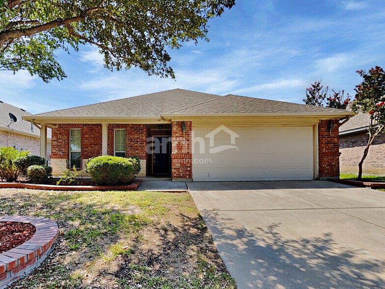 Primary Photo - 4406 Shady Elm Dr