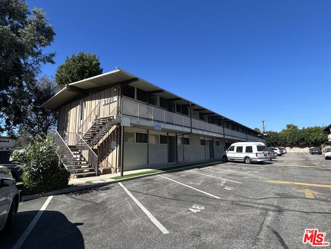 Building Photo - 3330 S Sepulveda Blvd