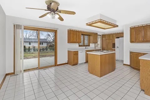 Building Photo - 245 Placid Way