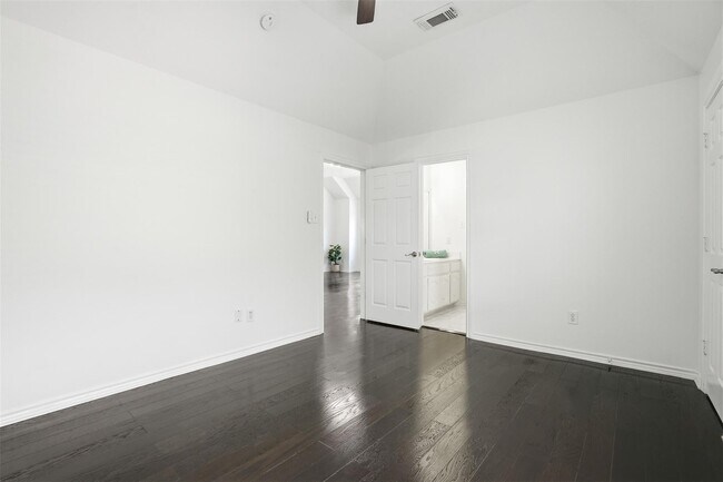 Building Photo - 10926 Wynfield Springs Dr
