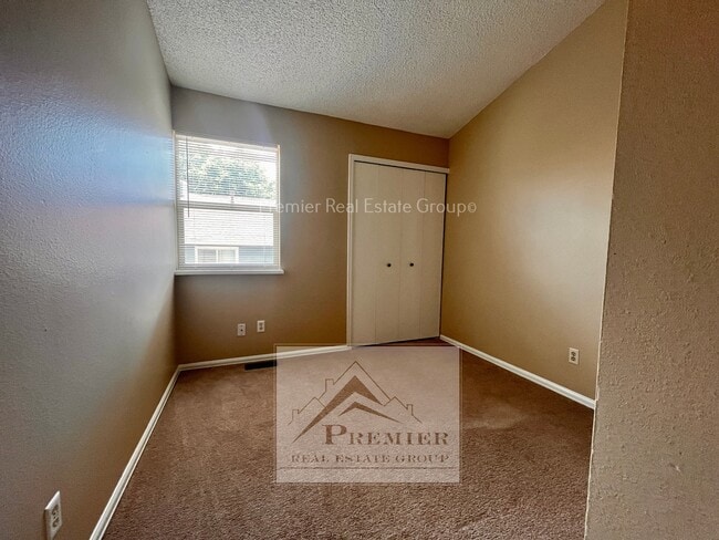 Building Photo - 3921 Donney Brook Ct