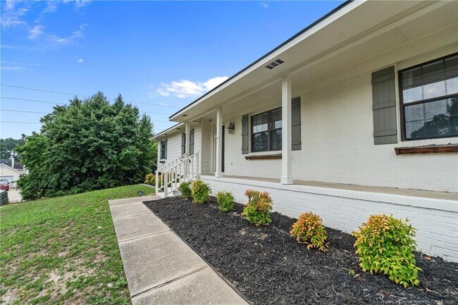 Building Photo - 1028 Kerrow Rd