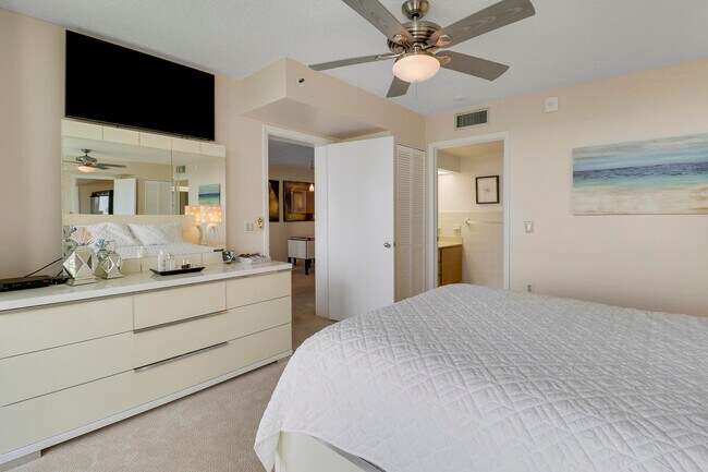 Building Photo - 601 S Seas Dr
