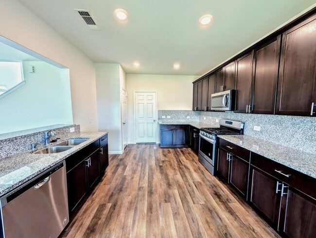 Building Photo - 17914 Grassy Prairie Dr