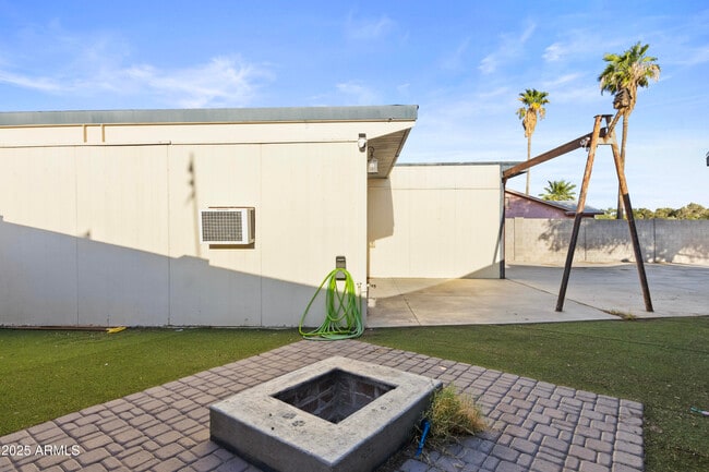 Building Photo - 13810 N 48th Ave