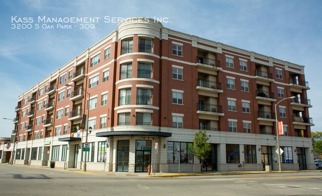Building Photo - ReVerb Century Station Apt! (3200 S Oak Park)