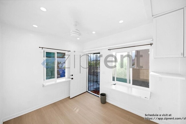 Building Photo - 2755 Sanborn Ave