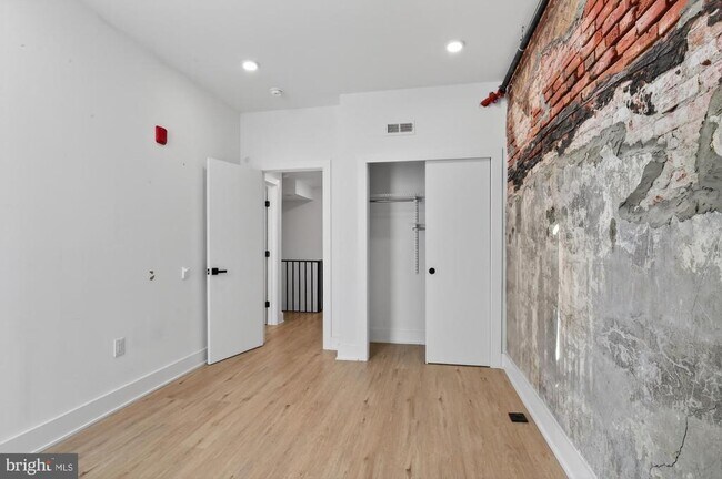 Building Photo - 59 N 2nd St