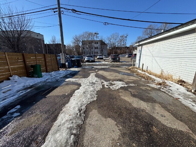 Building Photo - 1518 Park Ave