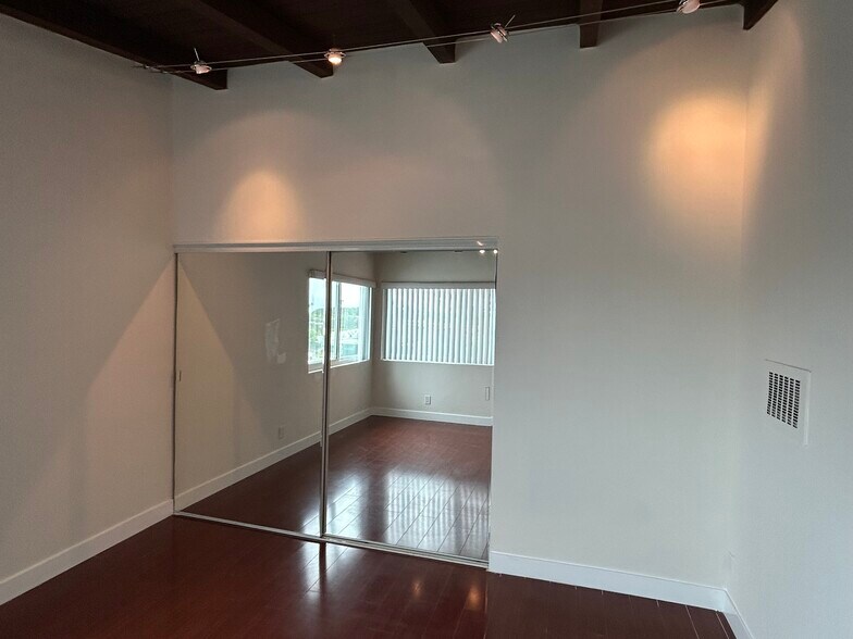 Bedroom Closet - 2450 Beverley Ave