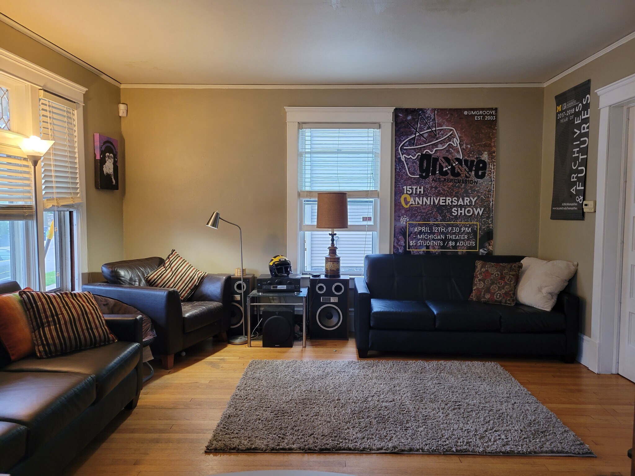 Building Photo - 523 S 4th Ave