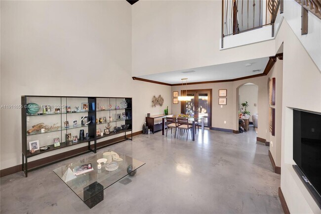 Building Photo - 10845 SW 75th St